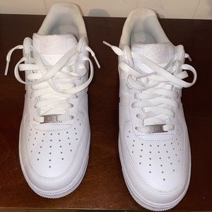 SIZE 10 ALL WHITE AIR FORCES